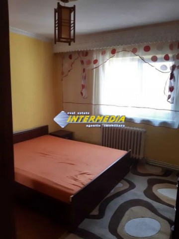 apartament-2-camere-decomandat-de-vanzare-cetate-zona-stadion-7