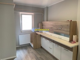 apartament-2-camere-decomandat-de-vanzare-cetate-zona-stadion-3