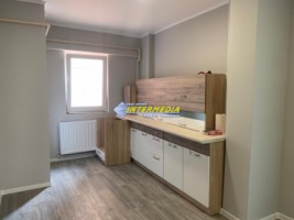 apartament-2-camere-decomandat-de-vanzare-cetate-zona-stadion-10