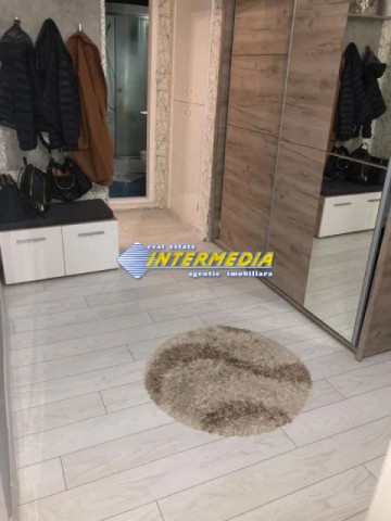 apartament-2-camere-decomandat-de-vanzare-ampoi-3-4