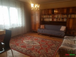 apartament-3-camere-spatios-la-casa-zona-lazaret-compa