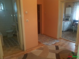 apartament-3-camere-spatios-la-casa-zona-lazaret-compa-6