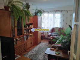 apartament-2-camere-decomandat-de-vanzare-cetate-2