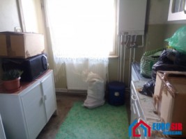 apartament-3-camere-decomandat-zona-vasile-aaron-6