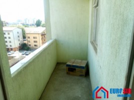 apartament-3-camere-decomandat-zona-vasile-aaron-8