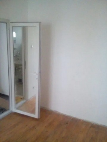 apartament-2-camere-zona-scolii-7-0