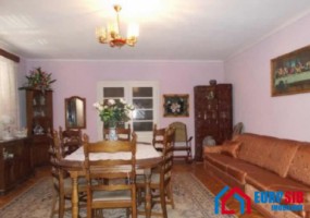 casa-singur-in-curte-pretabil-pensiune-zona-garii