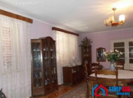 casa-singur-in-curte-pretabil-pensiune-zona-garii-1