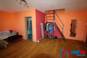 apartament-2-camere-zona-vasile-aaron-1