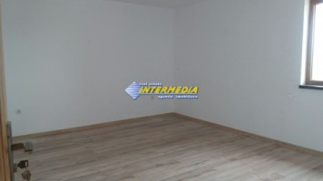 casa-noua-de-vanzare-in-cetate-finisata-complet-6