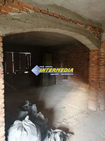 casa-la-rosu-in-vintu-de-jos-cu-800-mp-teren-6