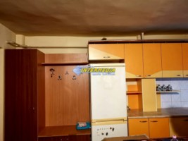 apartament-cu-doua-camere-etaj-2-cetate-4