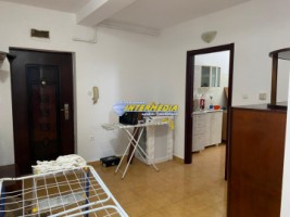 inchiriez-apartament-2-camere-decomandate-60-mp-finisat-si-mobilat-cetate-stadion-4