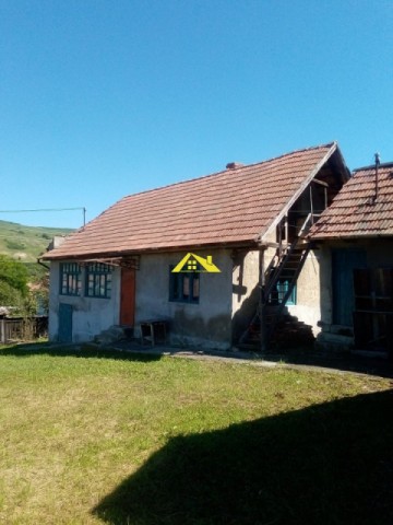 casa-la-15-km-de-alba-iulia-2