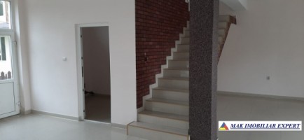 ocupat-aug2025-spatiu-comercial-150-mp-campulung-4