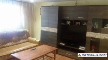 vand-vila-6-camere-cu-teren-de-2000-mp-livezeni-stalpeni-arges-ideala-pentru-resedinta-de-familie-sau-casa-de-vacanta-2