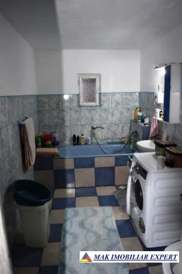 vand-vila-6-camere-cu-teren-de-2000-mp-livezeni-stalpeni-arges-ideala-pentru-resedinta-de-familie-sau-casa-de-vacanta-8