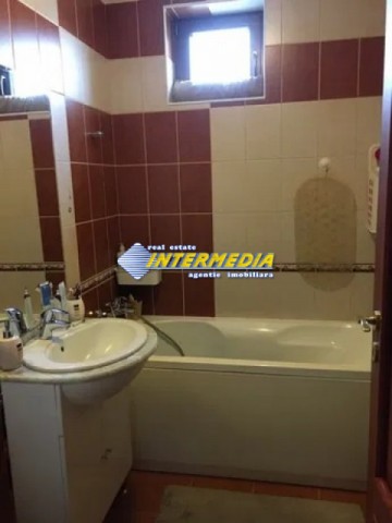 3-camere-decomandat-de-vanzare-bloc-nou-etaj-1-1