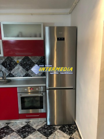 apartament-3-camere-decomandat-finisat-ultramodern-in-cetate-langa-bulevard-3