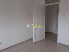 4-camere-decomandat-in-cartierul-cetate-finisat-complet-3
