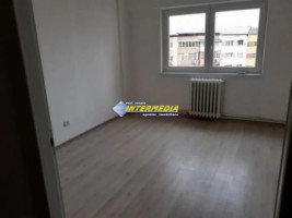 4-camere-decomandat-in-cartierul-cetate-finisat-complet-1