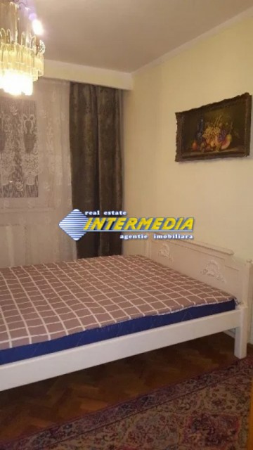 de-inchiriat-apartament-3-camere-zona-centru-3