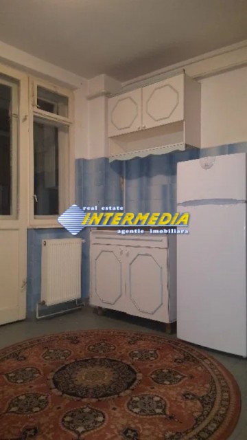 de-inchiriat-apartament-3-camere-zona-centru-5
