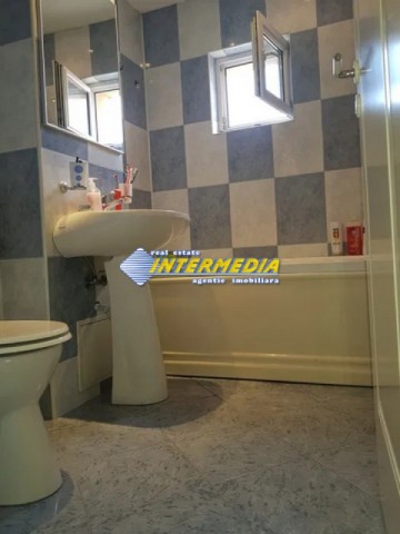 de-inchiriat-apartament-3-camere-in-alba-iulia-zona-cetate-4
