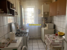 2-camere-de-vanzare-etaj-intermediar-cartierul-cetate-bulevard-6