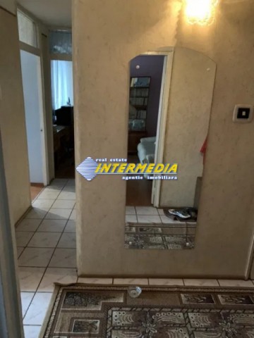 3-camere-decomandat-in-cartierul-cetate-de-vanzare-5