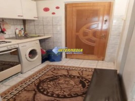 garsoniera-de-vanzare-in-cetate-alba-iulia-etaj-1-2