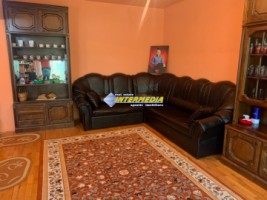 de-vanzare-apartament-4-camere-decomandat-in-cetate-zona-mercur-etaj-3-finisat-si-mobilat-10