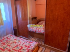 de-vanzare-apartament-4-camere-decomandat-in-cetate-zona-mercur-etaj-3-finisat-si-mobilat-11