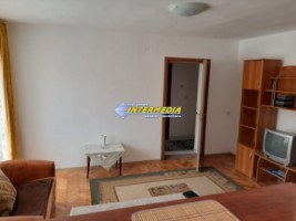 apartament-3-camere-de-inchiriat-in-alba-iulia-zona-cetate-1