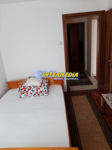apartament-3-camere-de-inchiriat-in-alba-iulia-zona-cetate-4