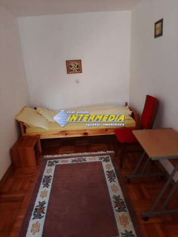 apartament-3-camere-de-inchiriat-in-alba-iulia-zona-cetate-5