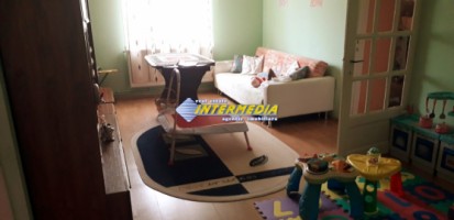 casa-de-vanzare-zona-centru-alba-iulia-470-mp-teren-la-asfalt-19