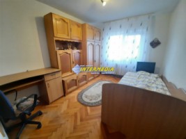 apartament-3-camere-de-inchiriat-in-alba-iulia-zona-cetate-3