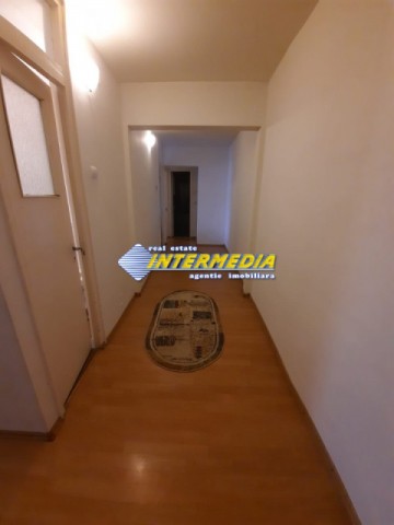 apartament-3-camere-de-inchiriat-in-alba-iulia-zona-cetate-8