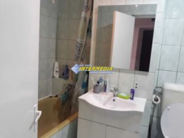 apartament-2-camere-decomandat-de-vanzare-cetate-zona-mercur-5