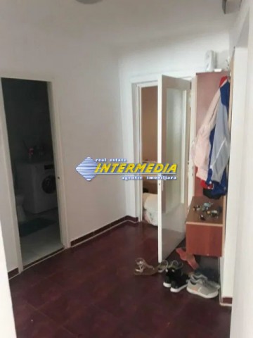 apartament-2-camere-decomandat-de-vanzare-cetate-zona-mercur-7