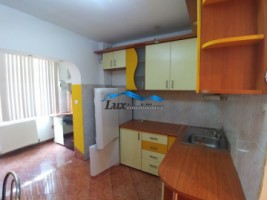 lux-imobiliare-vinde-apartament-situat-ultracentral-0