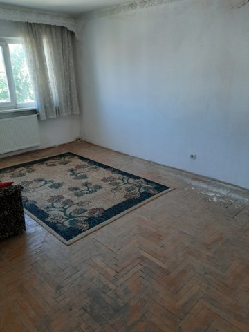 apartament-2-camere-zona-piata-mare-se-accepta-credit-37500-euro-neg-1