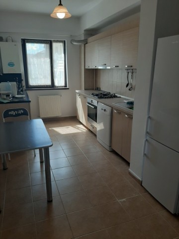 apartament-3-camere-2-balcoane-bloc-nou-zona-bucovina-parter-inalt-66000-euro-3