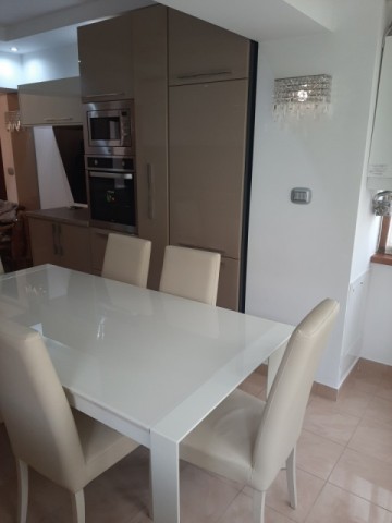 apartament-2-camere-de-lux-mobilat-utilat-etaj-2-zona-piata-mare-400-euro-2