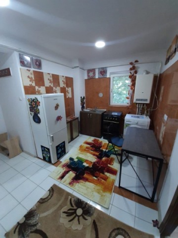 apartament-2-cameredecomandatzona-bld-mihai-eminescu-pret-250-euro-1