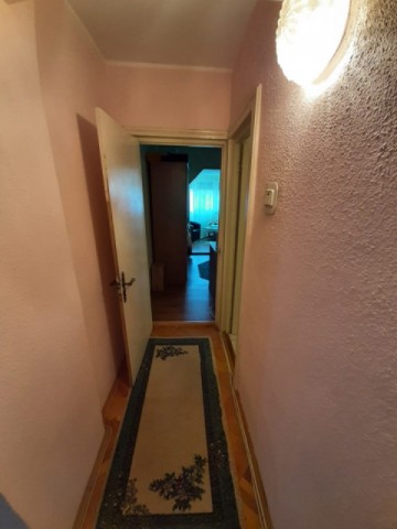 apartament-4-camere-zona-ultracentrala-2-bai2-balcoane-99750-euro-neg-1