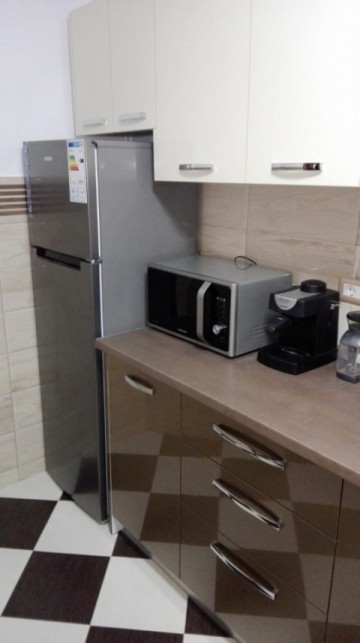 apartament-2-camere-zona-primaverii-semidecomandat-pret-250-euroluna-4