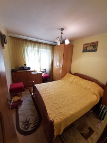 apartament-4-camere-decomandat-suprafata-de-77-mp-pret-65000-euro-neg-1