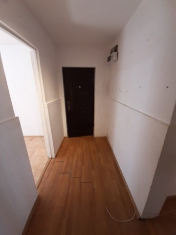 apartament-3-camere-dec-suprafata-de-65-mp-utili-zona-grivitascoala-8-pret-54000-euro-neg-3